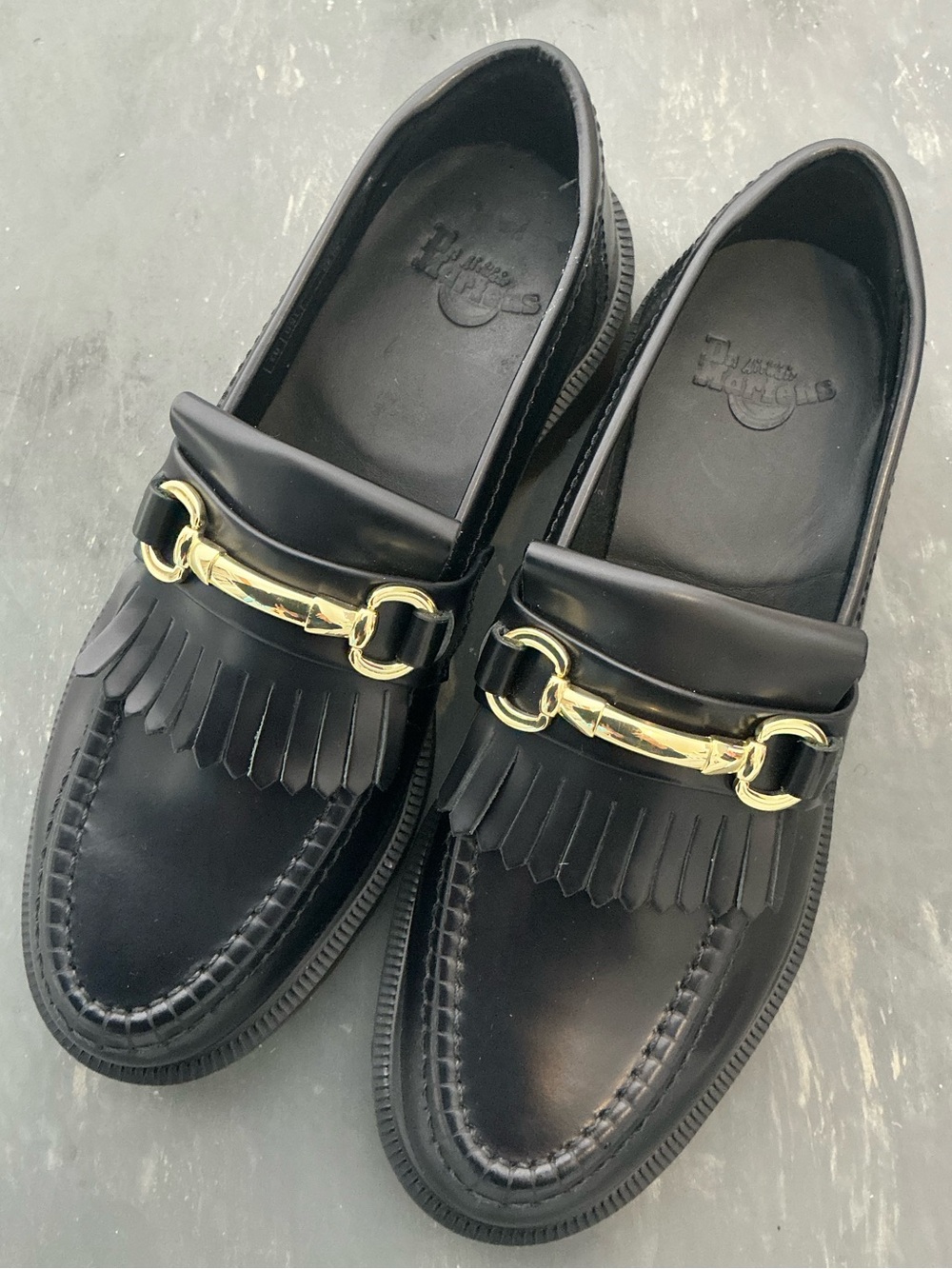 New Without Tags Dr Martens Adrian Snaffle Smooth Leather Kiltie Black Loafers